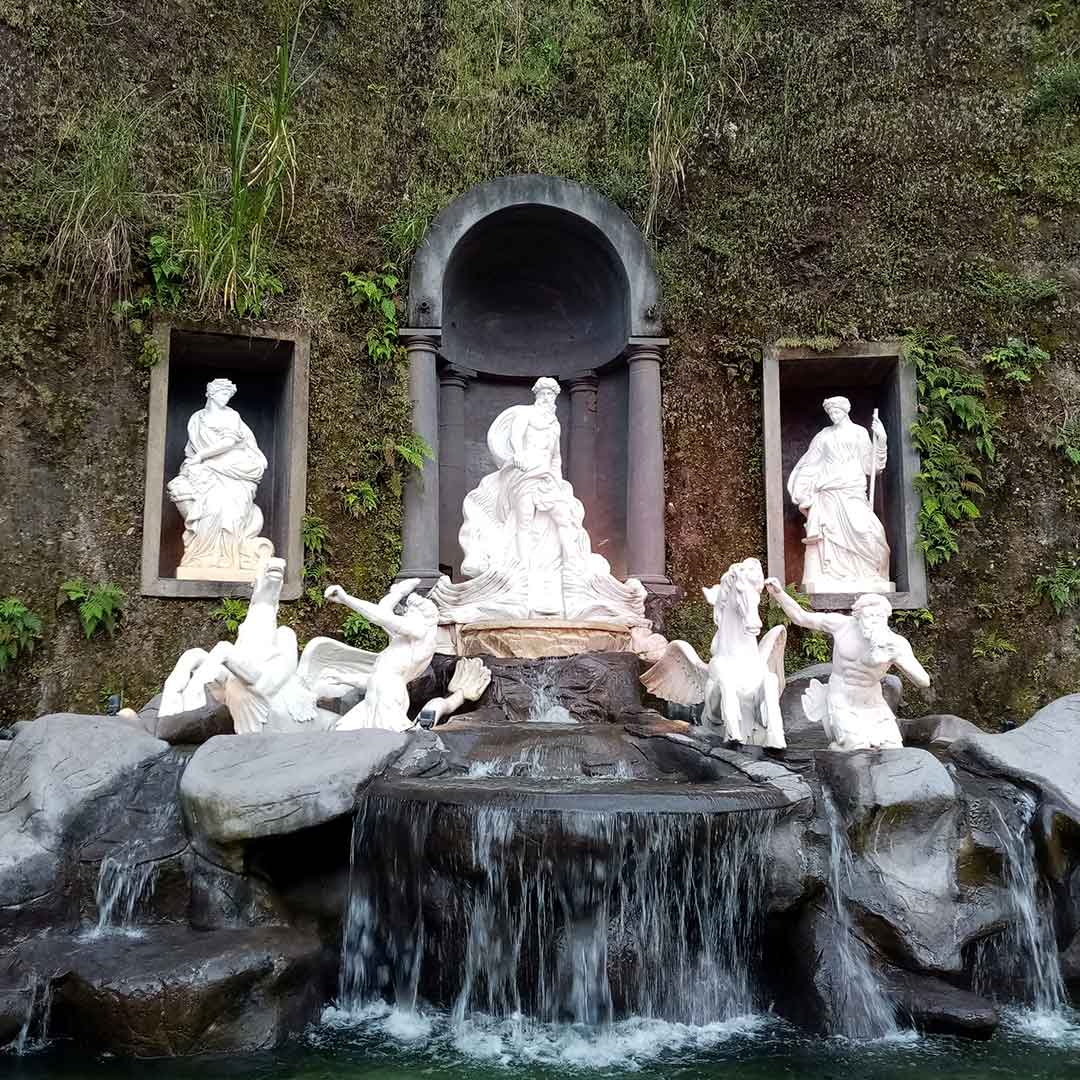 anfiteatro-de-villa-pizzeria-fontana-di-trevi-1